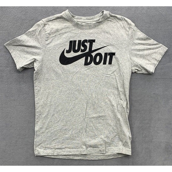 Nike Other - The Nike Tee Graphic T-Shirt Men's Medium Gray Logo Swoosh Crew Neck AR5006-063